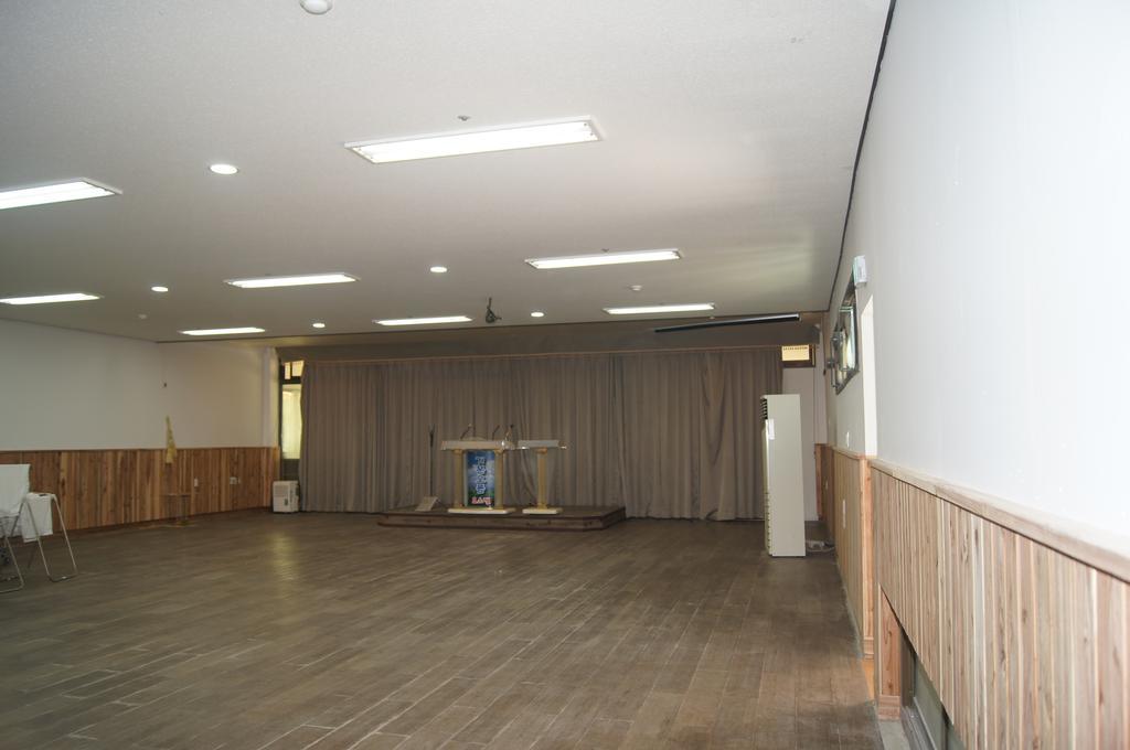 Geomunoreum Hostel Jeju Luaran gambar